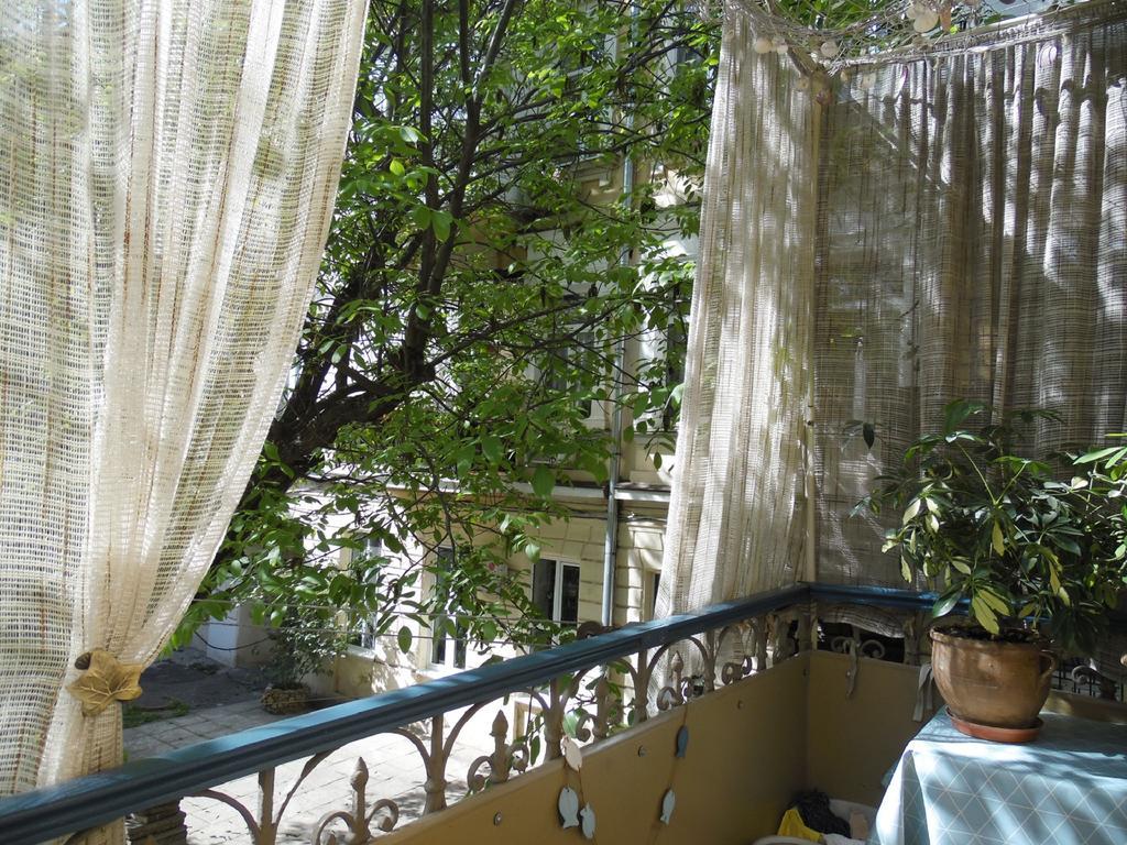 Vintazhnaya Apartment オデッサ エクステリア 写真